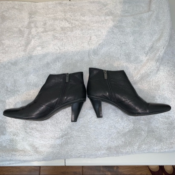Kenneth Cole Real Leather Booties Size 8.5 Gorgeous on look like spats! - Picture 13 of 16